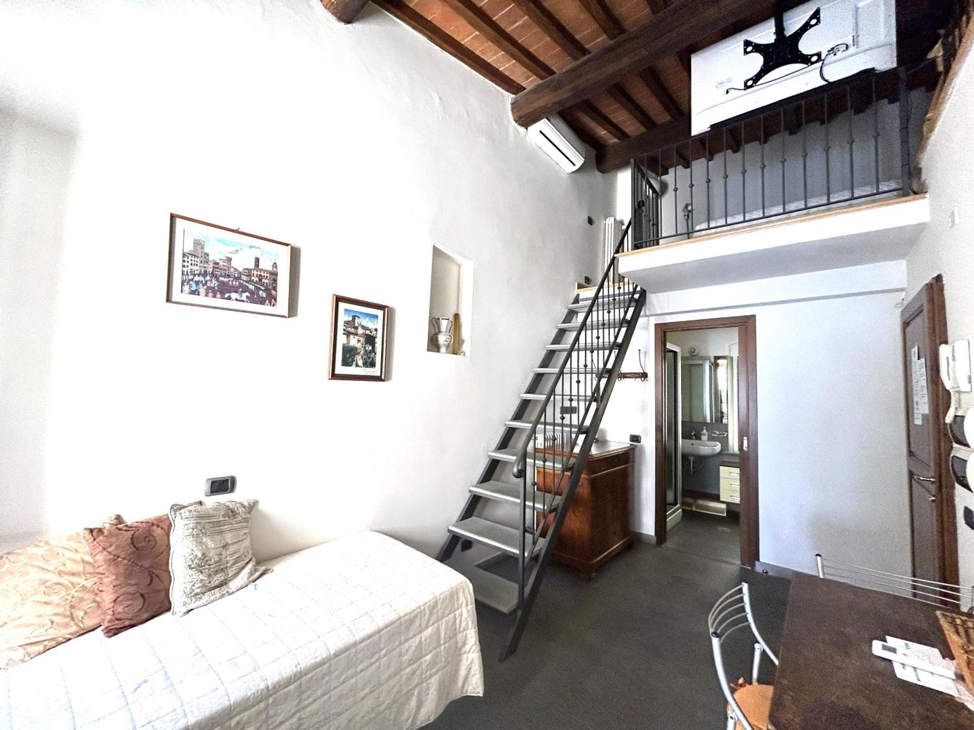 La Corte Del Re Suite & Rooms อาเรซโซ ภายนอก รูปภาพ