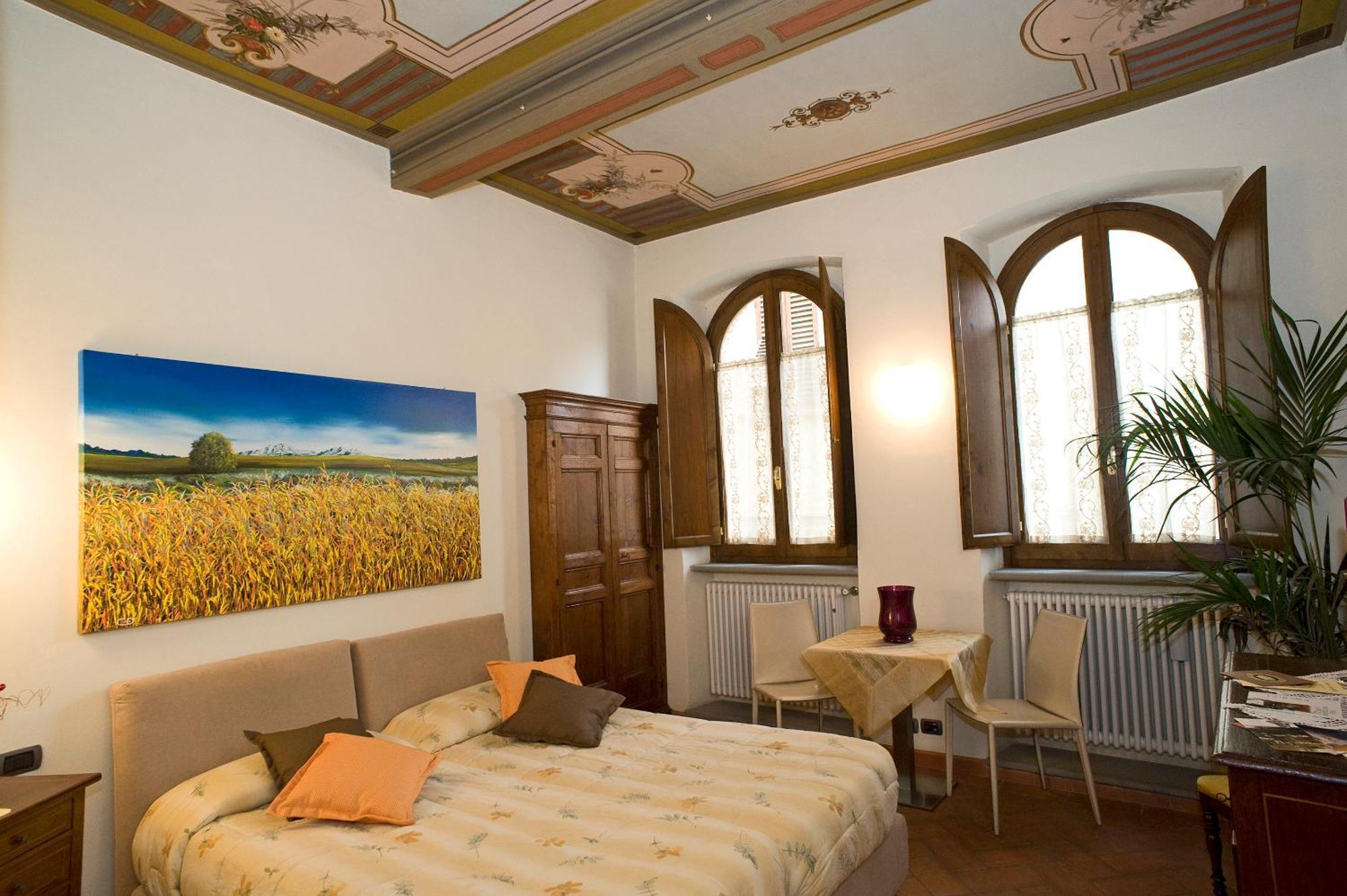 La Corte Del Re Suite & Rooms อาเรซโซ ภายนอก รูปภาพ