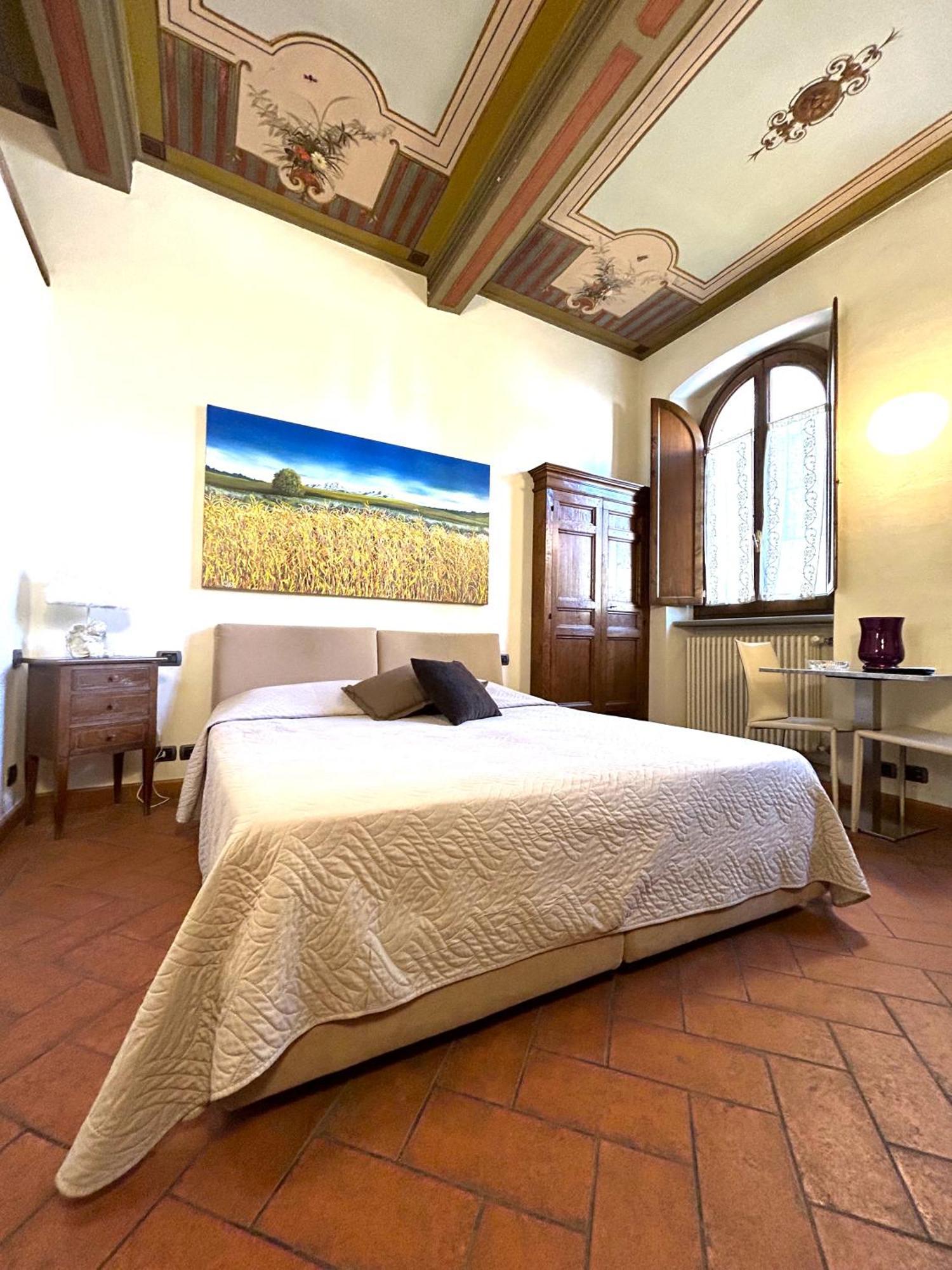 La Corte Del Re Suite & Rooms อาเรซโซ ภายนอก รูปภาพ
